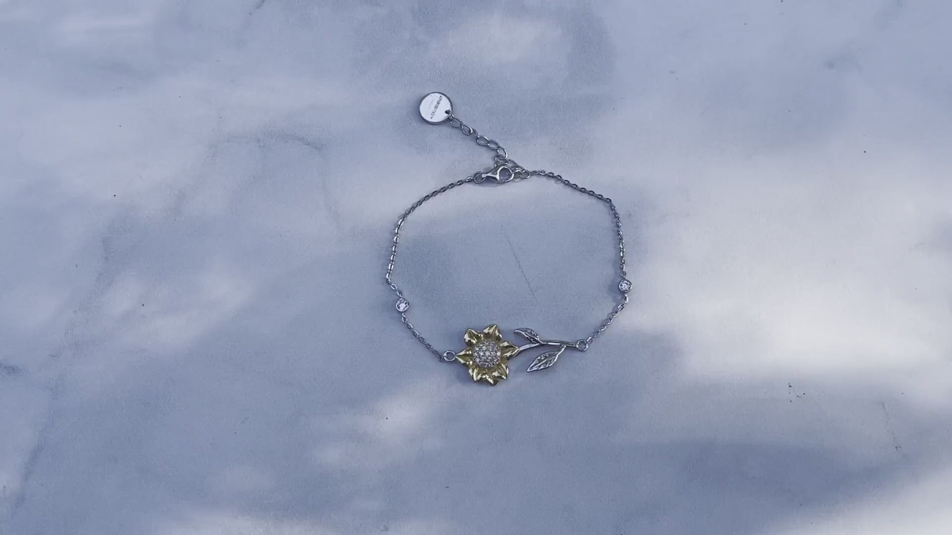 Blooming Love: Sterling Silver Sunflower Bracelet from Dad to Daughter